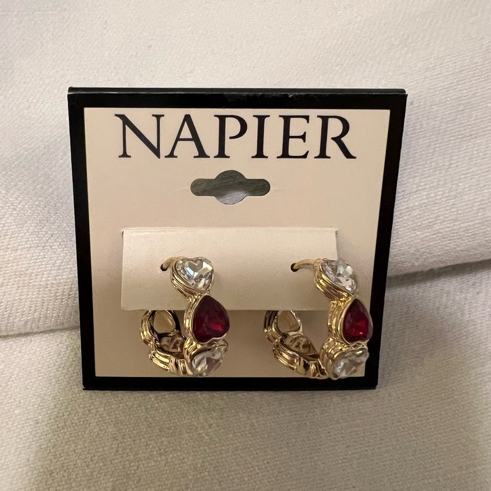 Napier Gold and Red Crystal Heart Earrings NWT - Picture 5 of 8